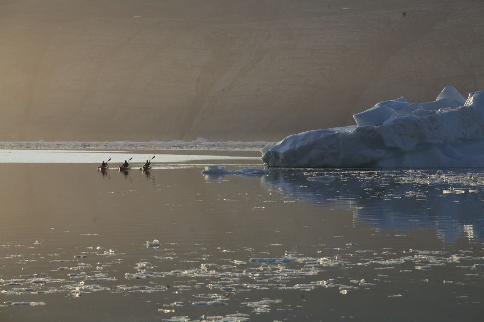 Kayak au Groenland - VisitGreenland