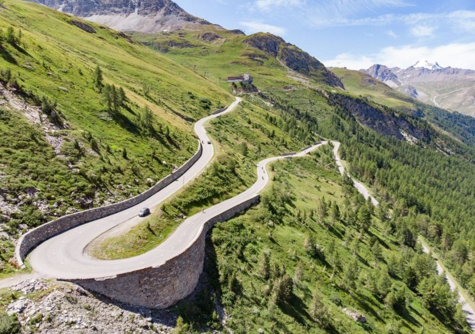 La route des Grandes Alpes à vélo : itinéraire et infos pratiques